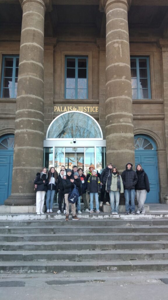 une-journee-au-puy-en-velay-pour-les-4eme
